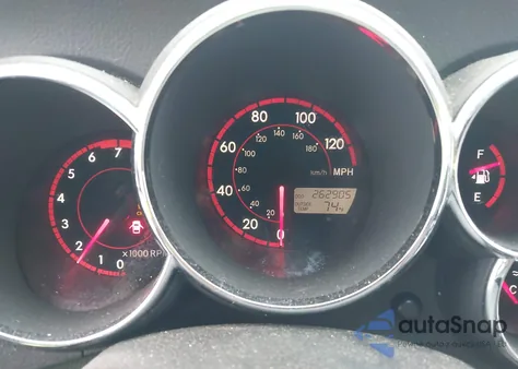 2004 Toyota Matrix Xr z USA, uszkodzony, nr VIN 2T1KR32E64C213815